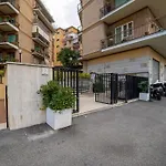 Urban Panoramic View Apartment Rome